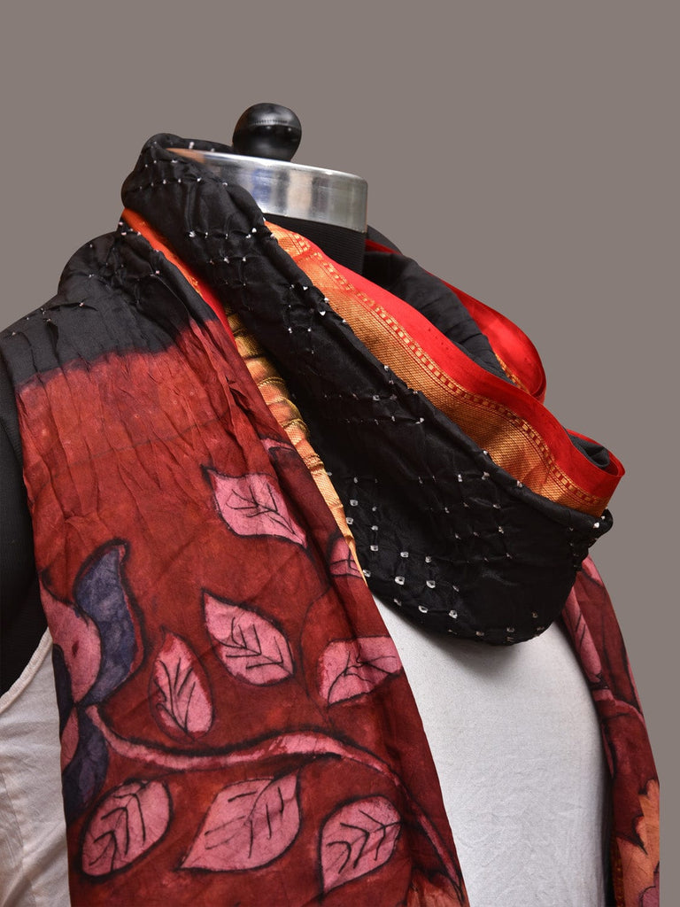 Black and Red Bandhani Kanchipuram Silk Handloom Dupatta with Kalamkari Design ds3495
