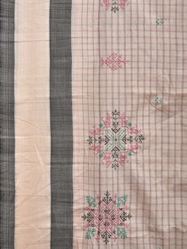 White Narayanpet Cotton Handloom Saree with Kasuti Work Design o0457