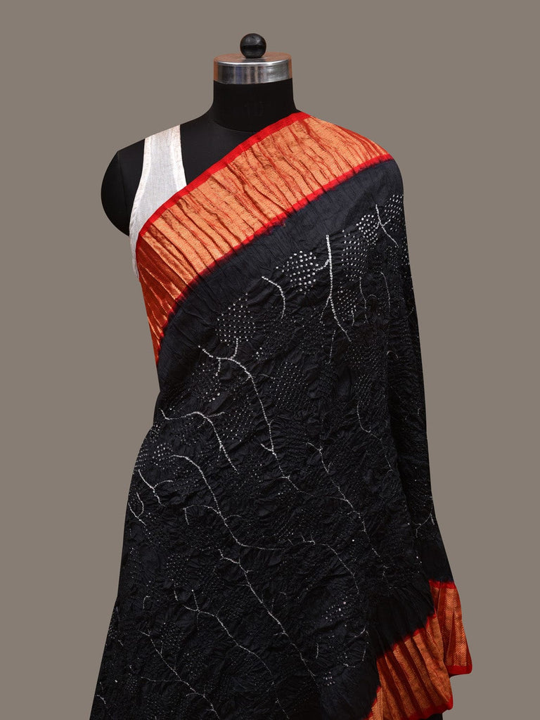 Black and Red Bandhani Kanchipuram Silk Handloom Dupatta with Leaves Design ds2849