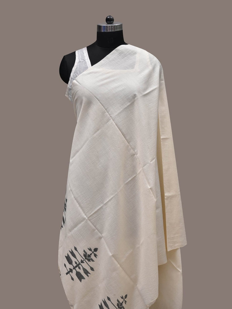 White Khadi Cotton Handloom Dupatta with Dhakai Design ds2483