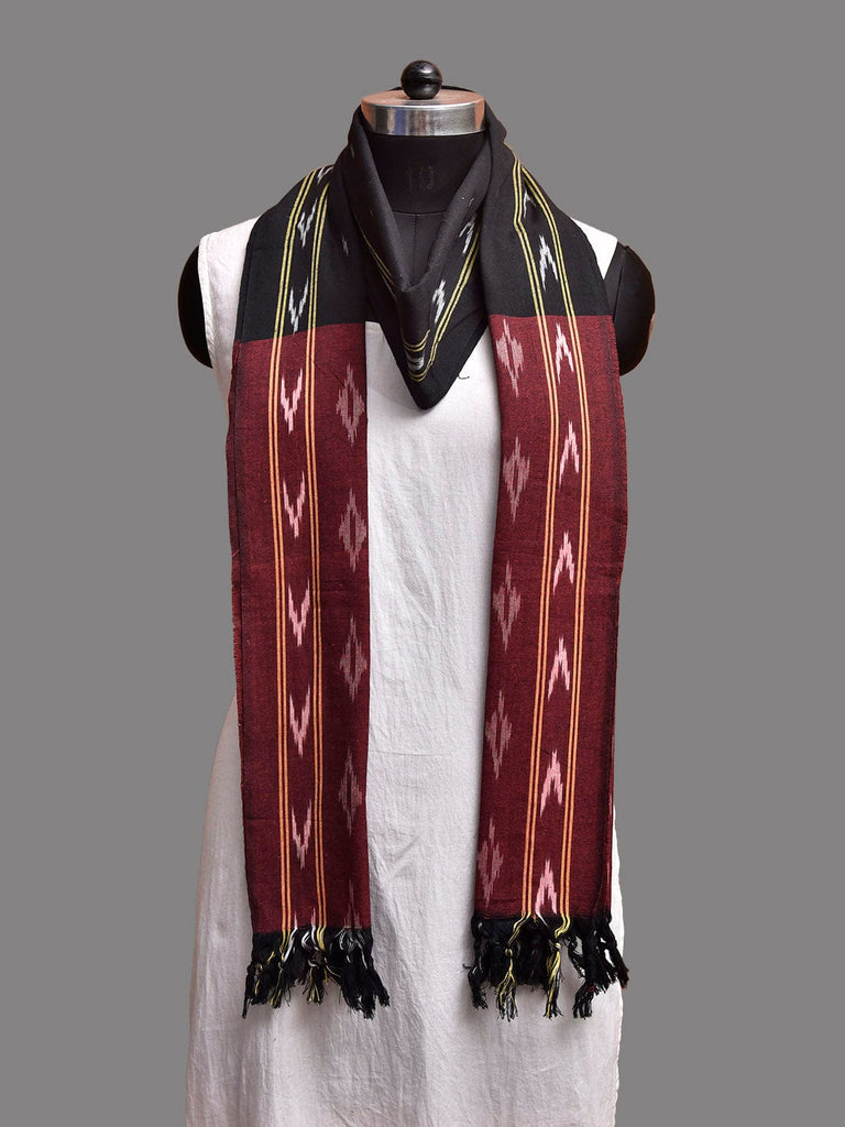 Black and Maroon Pochampally Ikat Cotton Handloom Dupatta with Buta Pallu Design ds3909