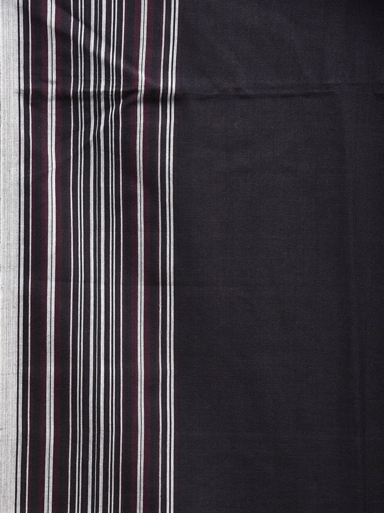 Black and White Organic Cotton Plain Saree with Strips Pallu Design o0567