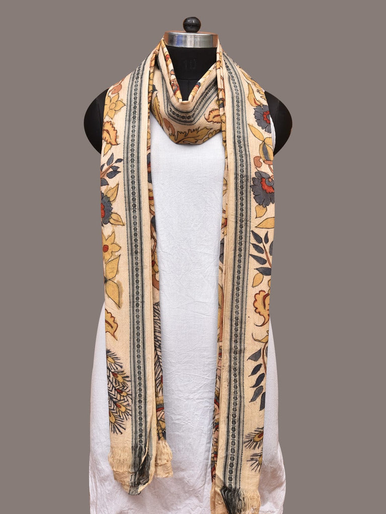 Cream Kalamkari Hand Painted Cotton Handloom Dupatta with Floral and Peacocks Design ds3352