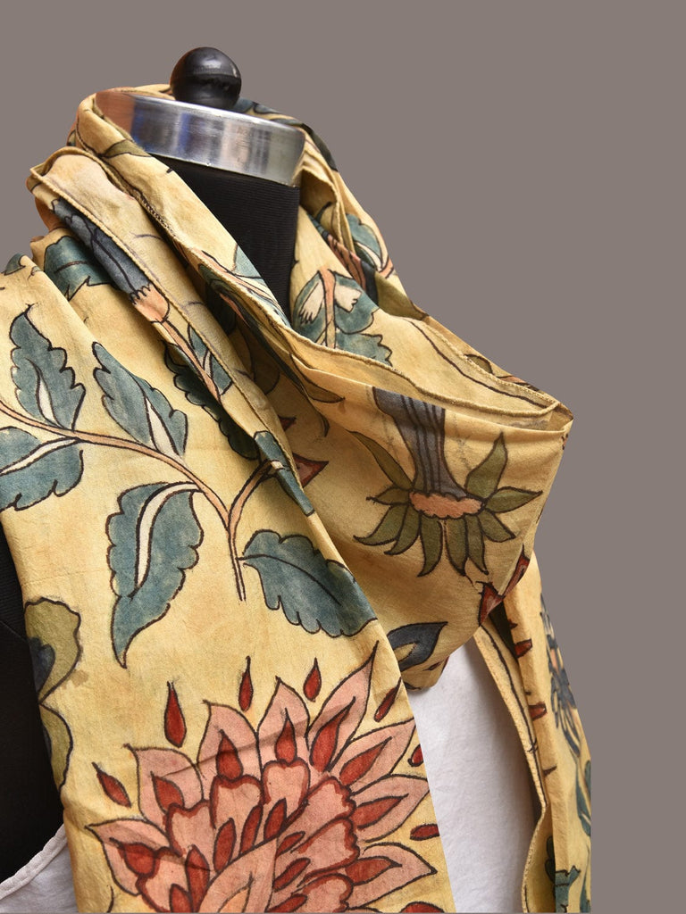 Cream Kalamkari Hand Painted Sico Stole with Floral Design ds3405
