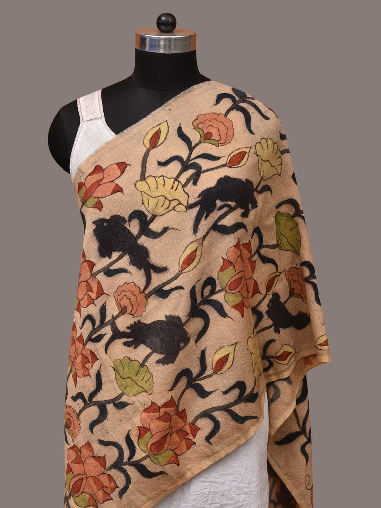 Cream Kalamkari Hand Painted Woolen Handloom Stole with Lotus and Fish Design ds3542