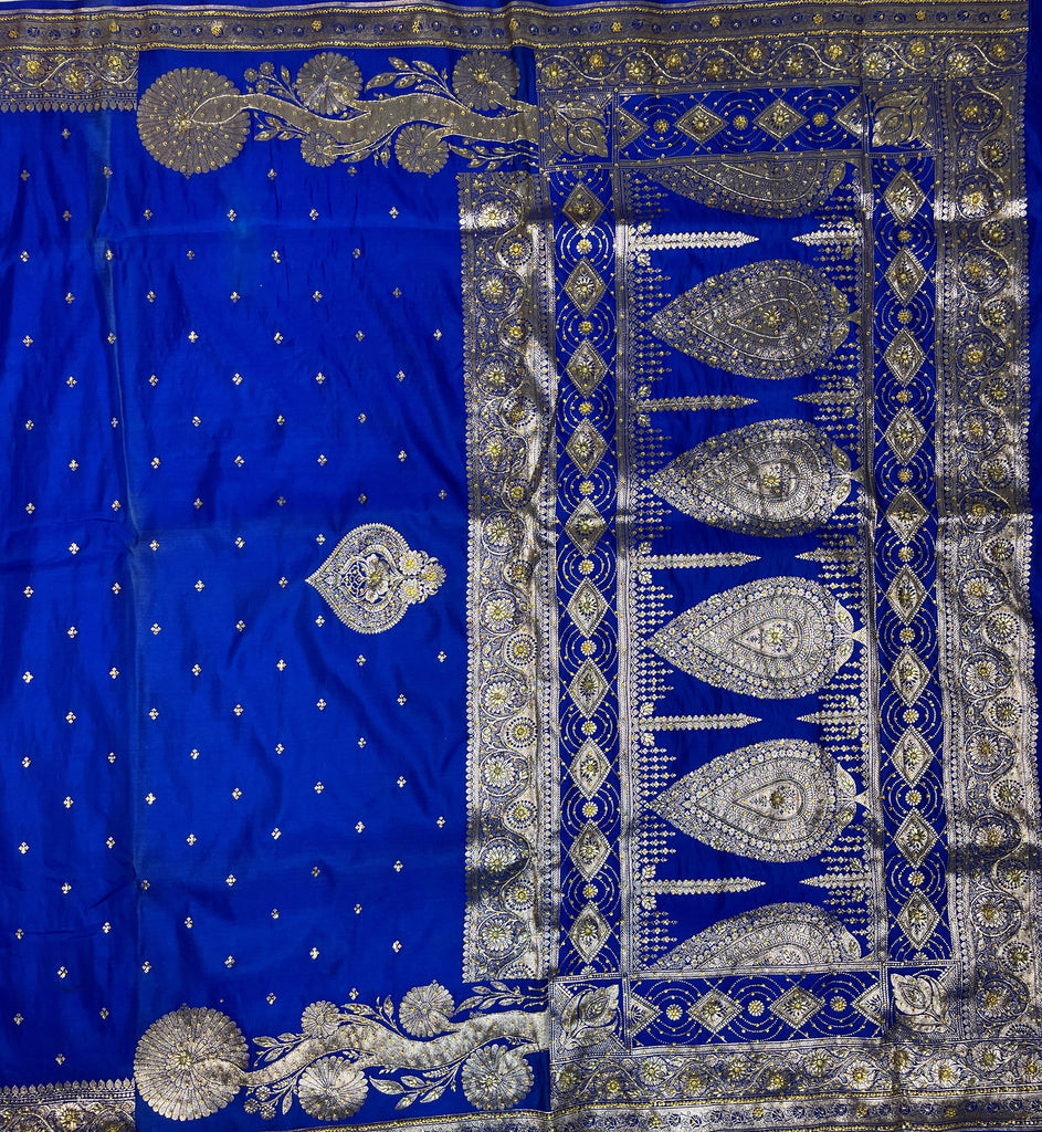 Dark Blue  Katan Banarasi Saree with Silver Zari Floral Weaving And Grand Pallu B0632ds