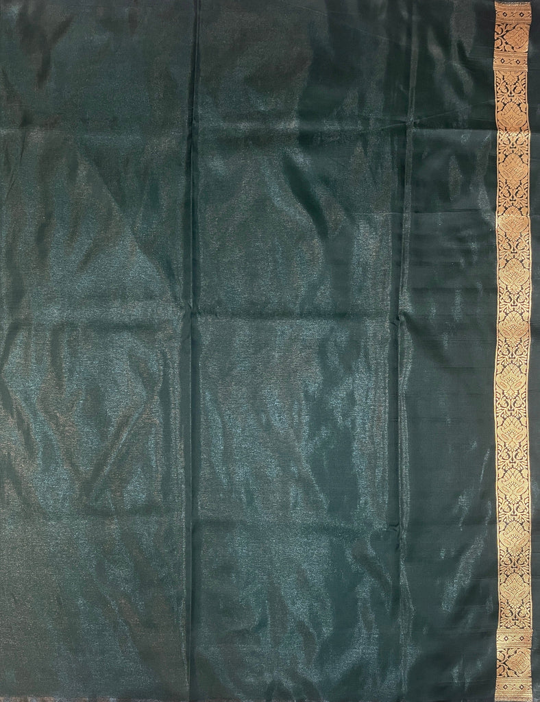 Dark Green And Red Katan Banarasi Saree with Silver Zari Floral Weaving And Grand Pallu B0585ds