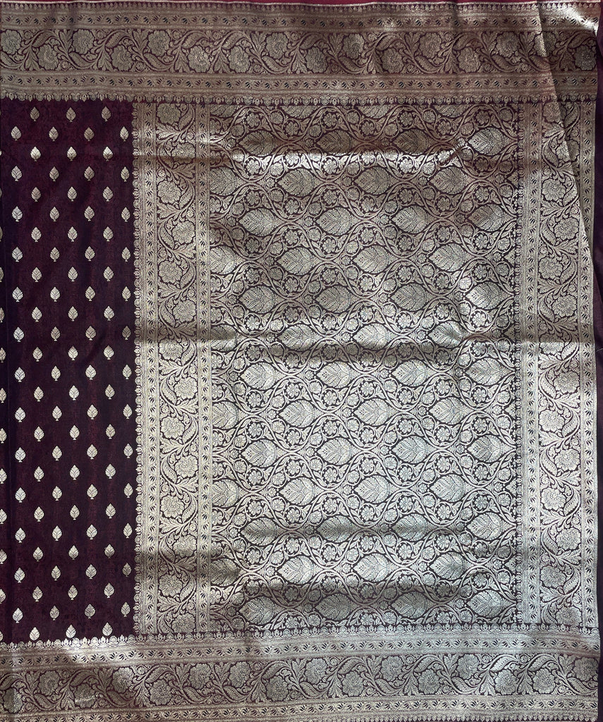 Dark Maroon Katan Banarasi Saree with Silver Zari Floral Weaving And Grand Pallu B0608ds