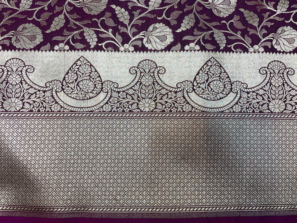 Dark Purple Katan Banarasi Saree with Silver Zari Floral Weaving And Grand Pallu B0602ds