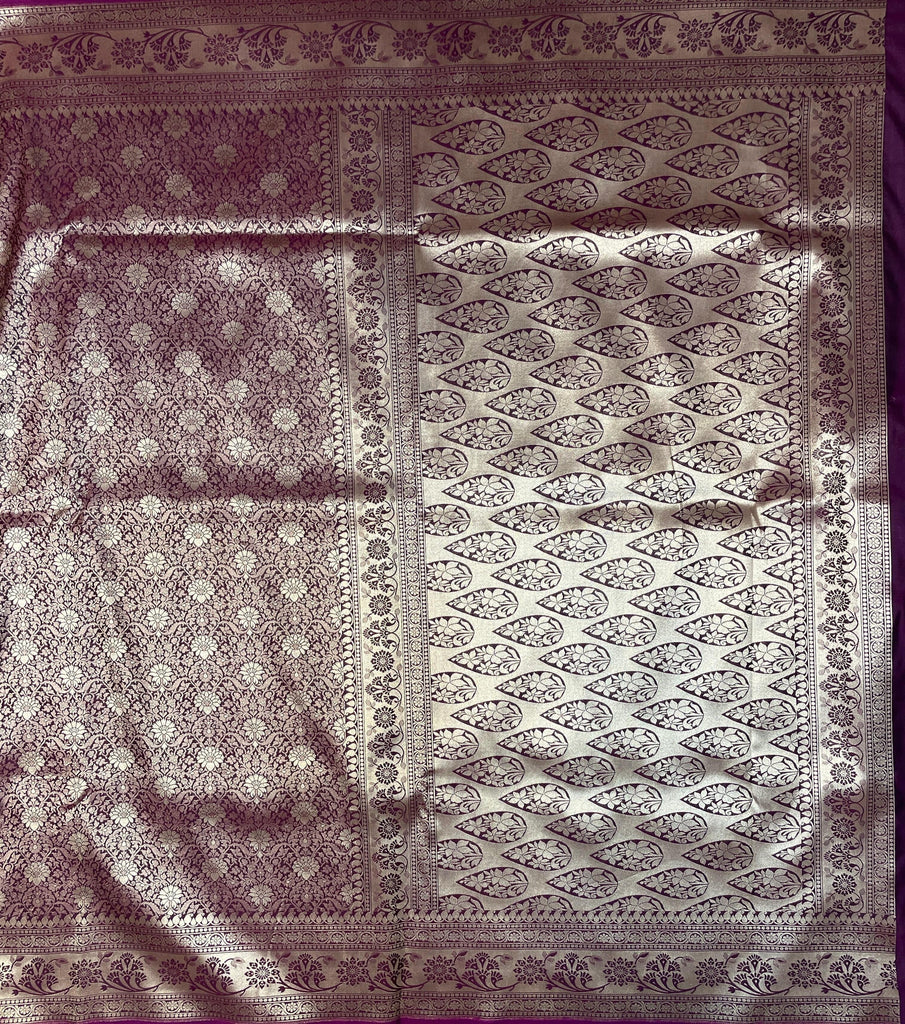 Dark Purple Katan Banarasi Saree with Silver Zari Floral Weaving And Grand Pallu B0604ds
