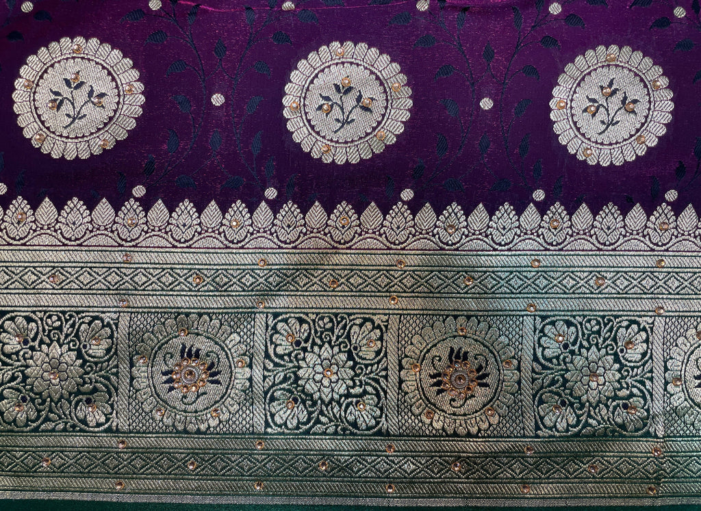 Dark Purple Katan Banarasi Saree with Silver Zari Floral Weaving And Grand Pallu B0640ds