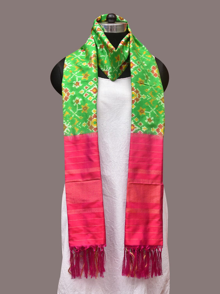 Green and Pink Pochampally Ikat Silk Handloom Dupatta with All Over Design ds2035