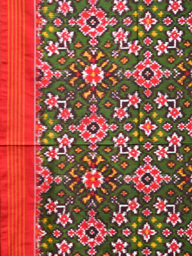 Green and Red Pochampally Double Ikat Silk Handloom Saree with All Over Design i0764