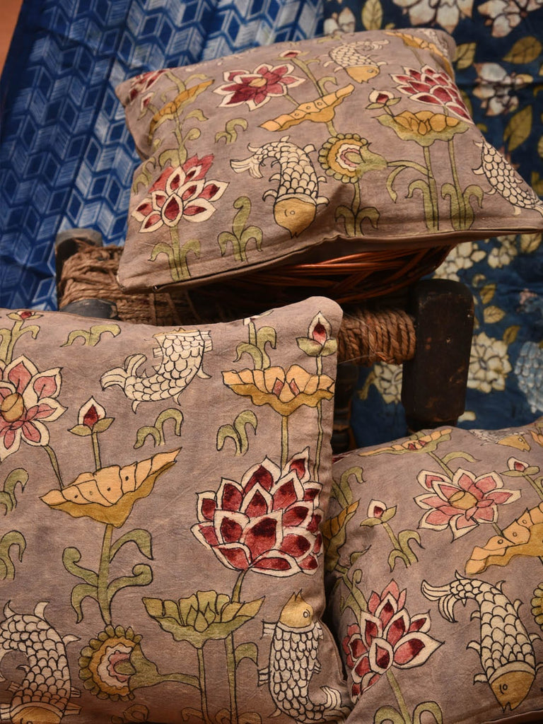 Kalamkari Pillow1