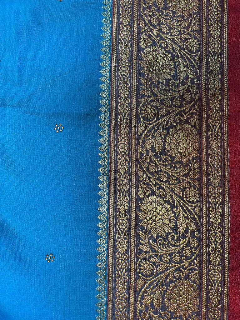 Light Blue And Red Katan Banarasi Saree with Silver Zari Floral Weaving And Grand Pallu B0616ds