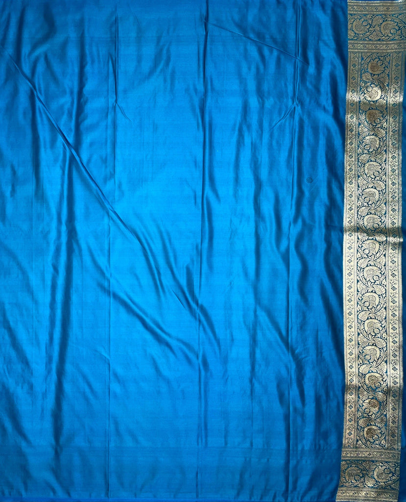 Light Blue Katan Banarasi Saree with Silver Zari Floral Weaving And Grand Pallu B0644ds