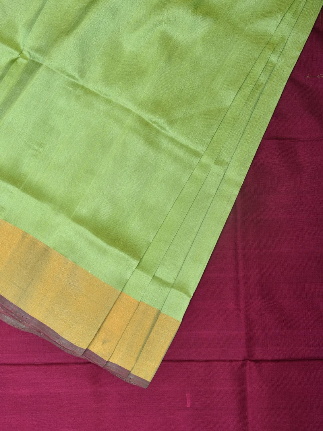 Handwoven Maheshwari Silk Cotton Saree in Grey with Ombre weave and long  handmade tassels | Silk cotton sarees, Cotton saree, Ombre weave