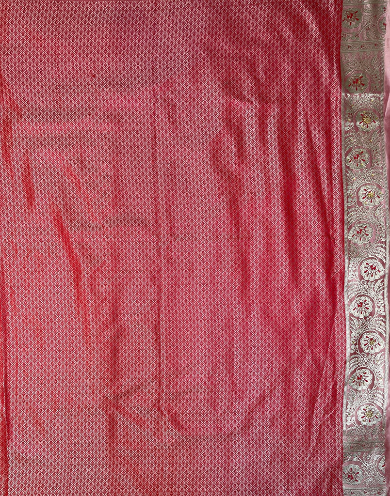 Light Pink Katan Banarasi Saree with Silver Zari Floral Weaving And Grand Pallu B0599ds
