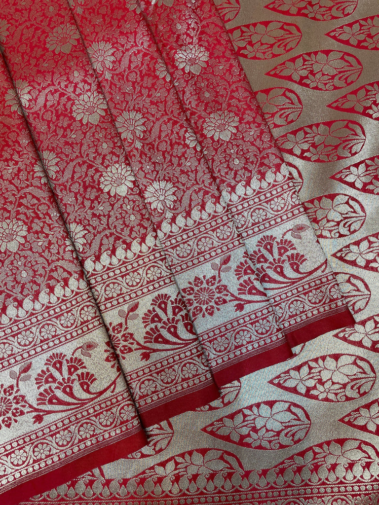 Light Pink Katan Banarasi Saree with Silver Zari Floral Weaving And Grand Pallu B0606ds