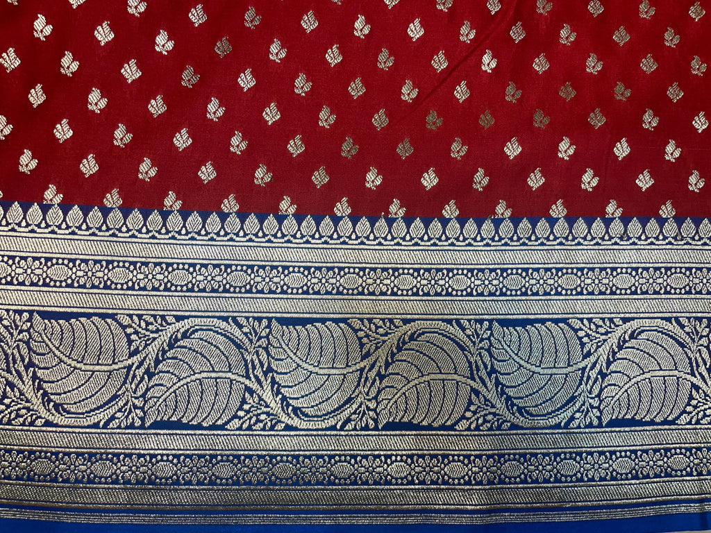Maroon And Blue Katan Banarasi Saree with Silver Zari Floral Weaving And Grand Pallu B0581ds