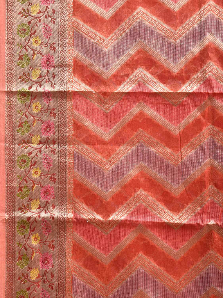Peach Banaras Tissue Saree with Zig-Zag and Border-Pallu Design b0234