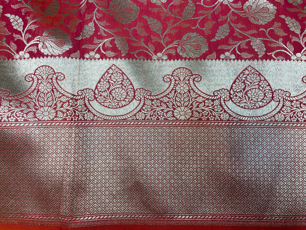 Pink Katan Banarasi Saree with Silver Zari Floral Weaving And Grand Pallu B05601ds