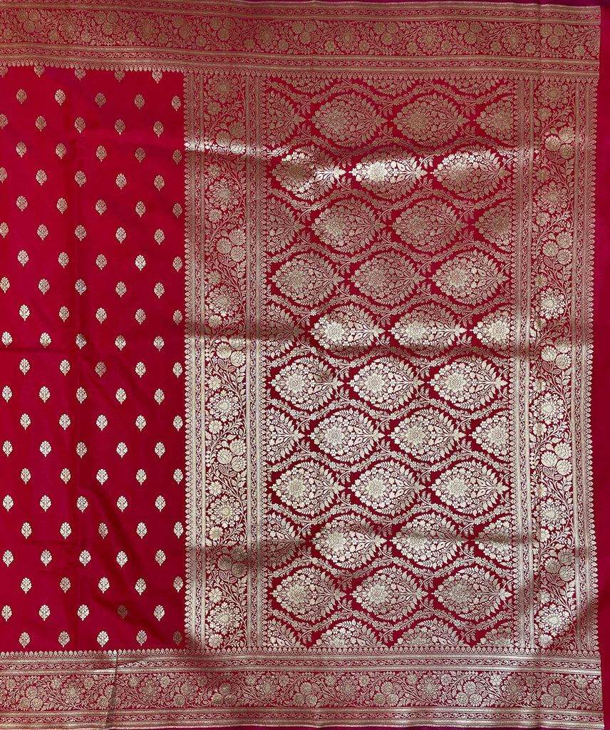Pink Katan Banarasi Saree with Silver Zari Floral Weaving And Grand Pallu B05607ds