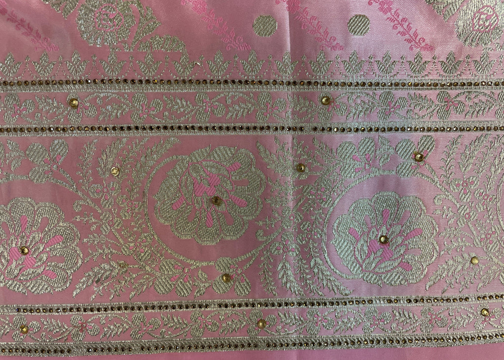 Pink Katan Banarasi Saree with Silver Zari Floral Weaving And Grand Pallu B0629ds