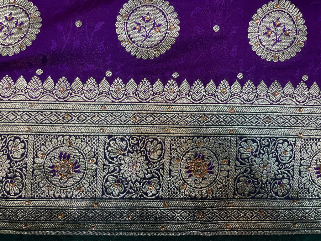 Purple Katan Banarasi Saree with Silver Zari Floral Weaving And Grand Pallu B0631ds