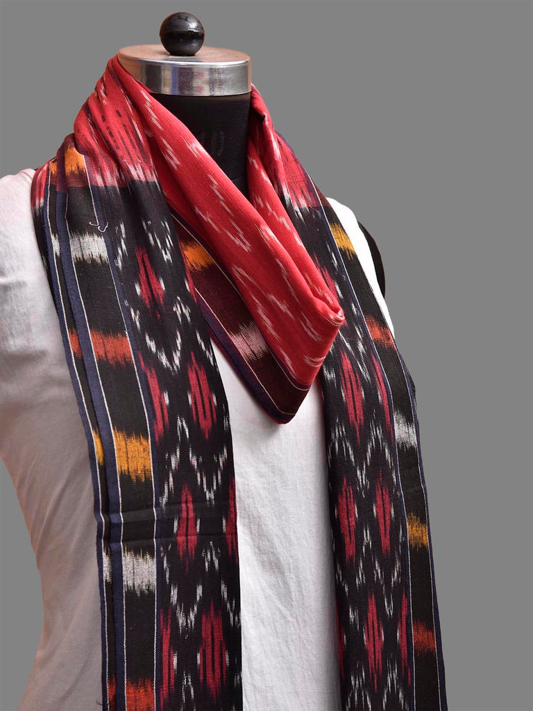 Red and Black Pochampally Ikat Cotton Handloom Dupatta with Zig-Zag Design ds3916