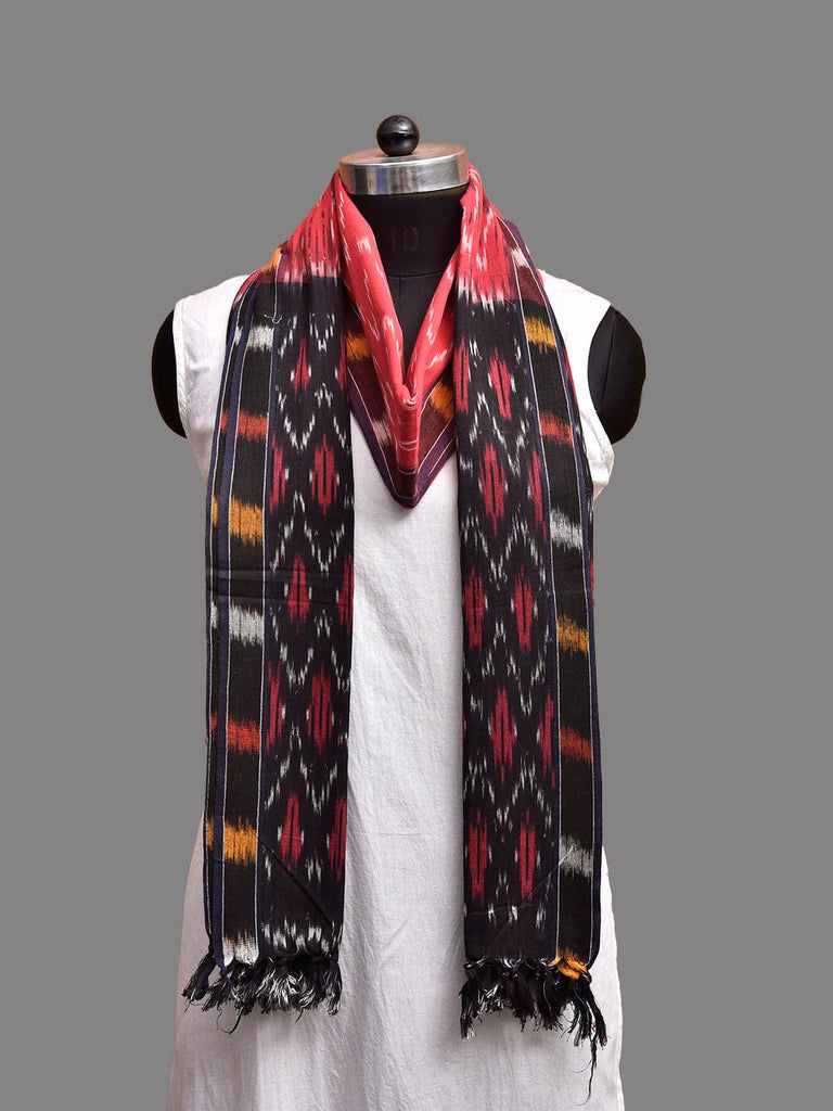 Red and Black Pochampally Ikat Cotton Handloom Dupatta with Zig-Zag Design ds3916
