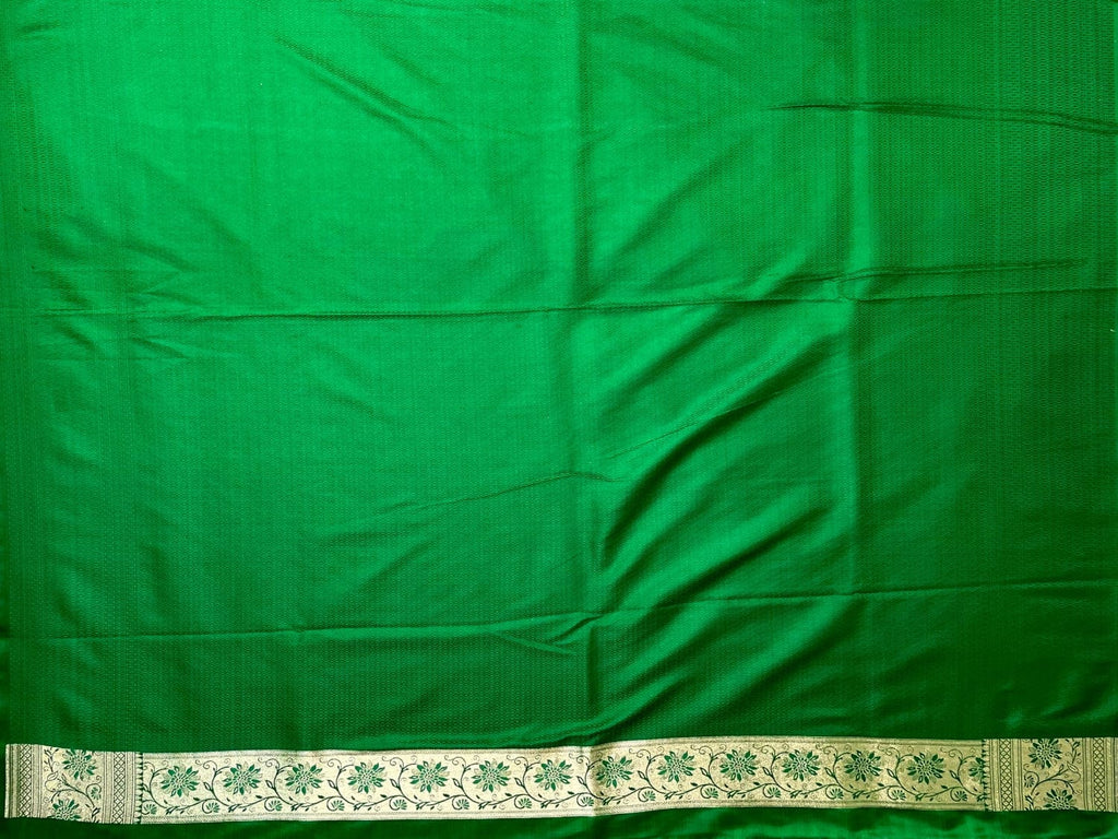 Red Banaras Katan Silk Saree with Body Butti and Border Design b0372s