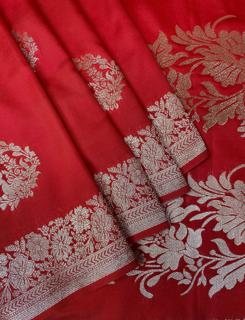 Red Banaras Viscose Katan Saree with Silver Zari Floral Weaving And Grand Pallu B0550ds