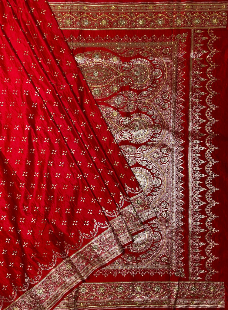 Red Katan Banarasi Saree with Silver Zari Floral Weaving And Grand Pallu B0642ds