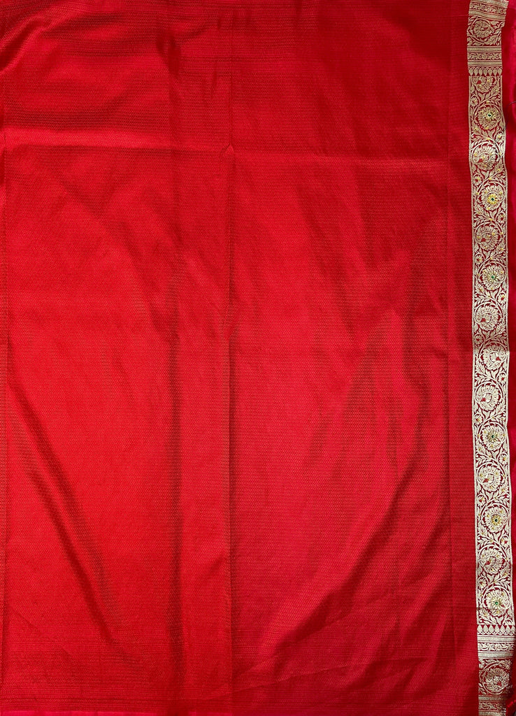 Yellow And Red Katan Banarasi Saree with Silver Zari Floral Weaving And Grand Pallu B0625ds