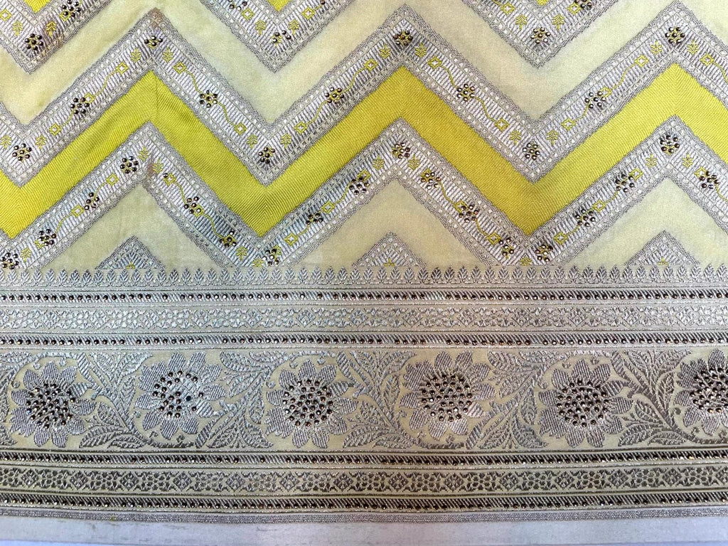 Yellow Banaras Katan Silk with Zari Lines with Intricate Border and Pallu Design b0376ds