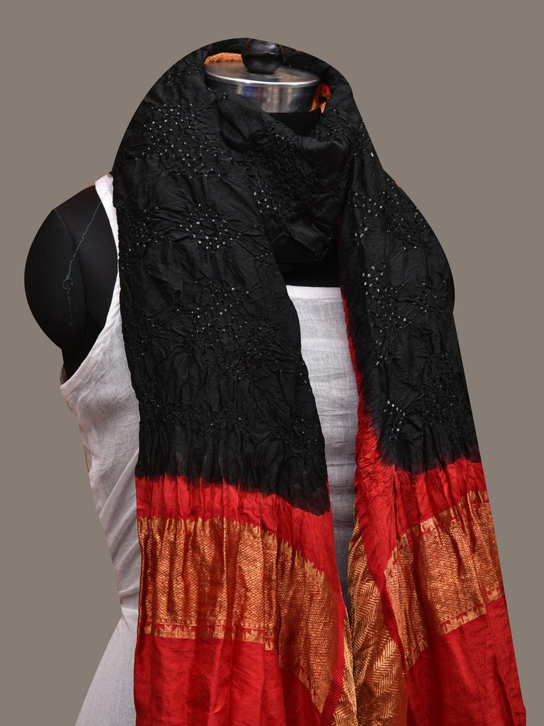 Black and Red Bandhani Kanchipuram Silk Handloom Dupatta with Border Design ds2644