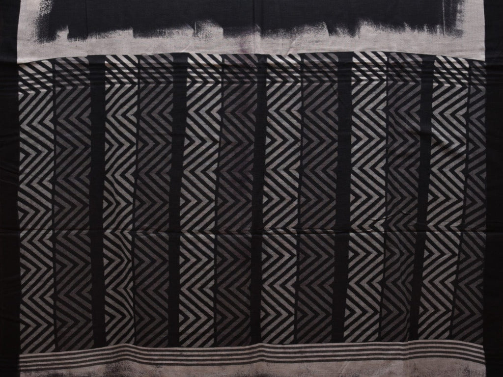 Black Printed Cotton Handloom Saree with Body Buta and Zig-Zag Pallu Design o0308