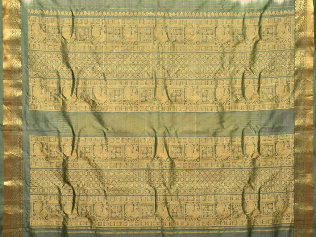 Cream Gadwal Silk Handloom Saree with Checks and Buta Design g0261