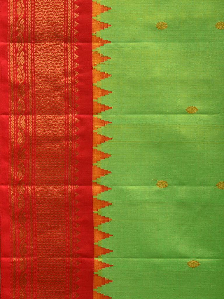 Light Green and Red Gadwal Silk Handloom Saree with Mango Pallu Design g0316