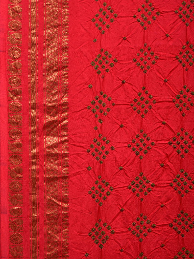 Red Bandhani Gadwal Silk Handloom Saree with Mango Pallu Design bn0391