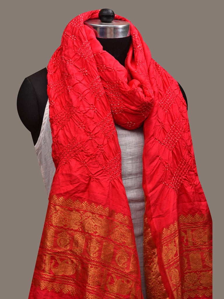 Red Bandhani Kanchipuram Silk Handloom Dupatta with Border Design ds2919