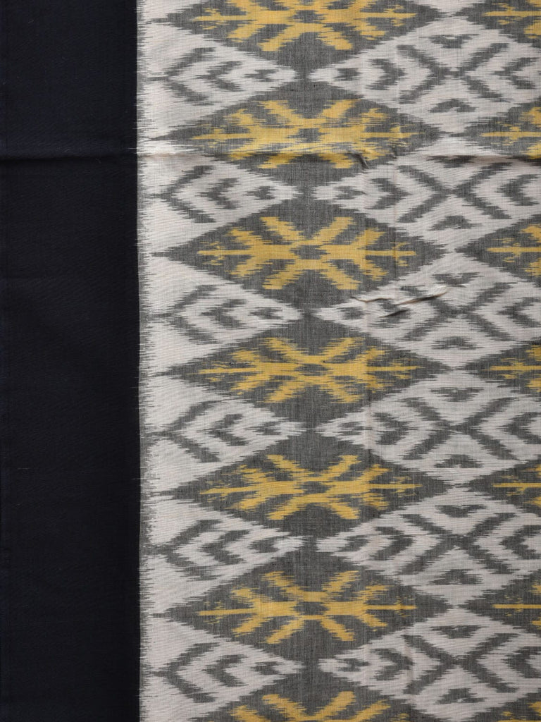 White and Black Pochampally Ikat Cotton Handloom Saree with Grill Design i0654